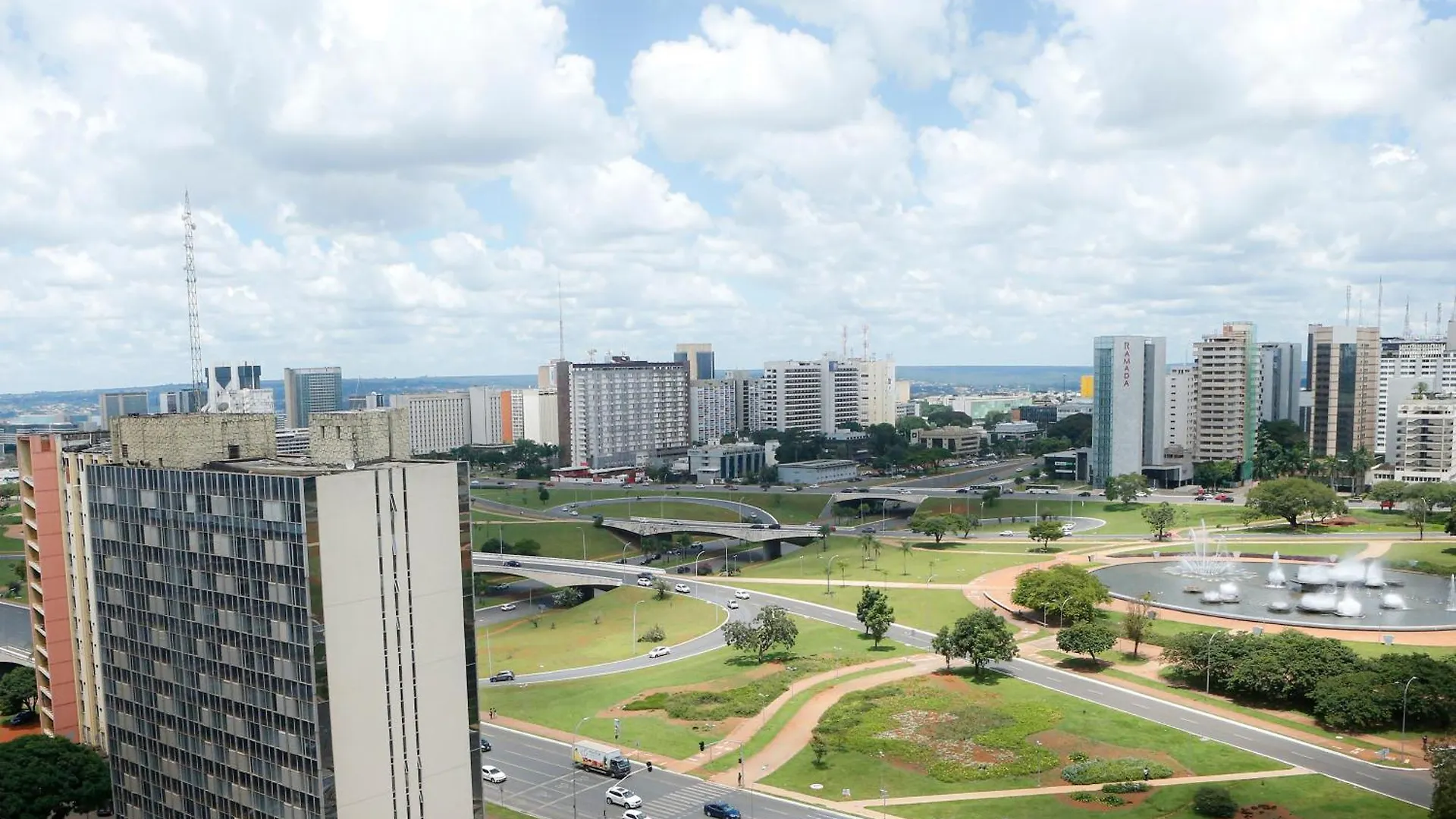 ****  Flat No Brasilia Lider, 14º Andar Hotel Brasil